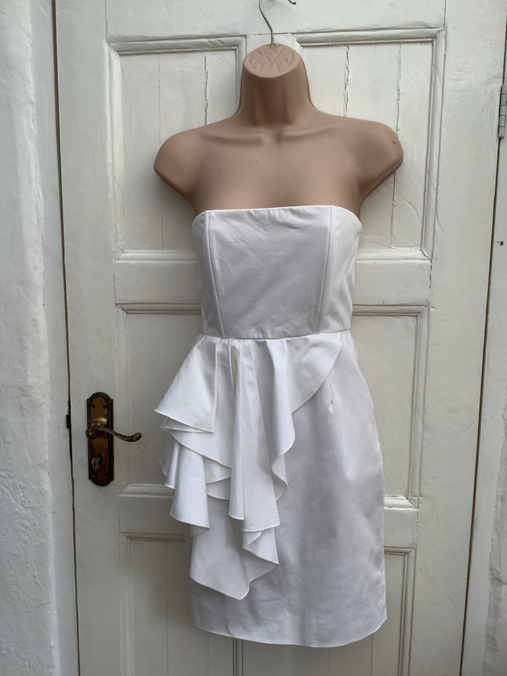 BNWT ALICE & OLIVIA REESE Stacey Bendet White Ruffle Peplum Dress- Ivory
